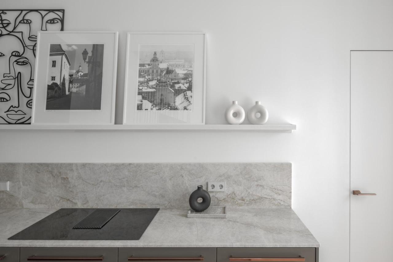 Ivis House - Spacious With Terrace, Old Town Апартаменты *